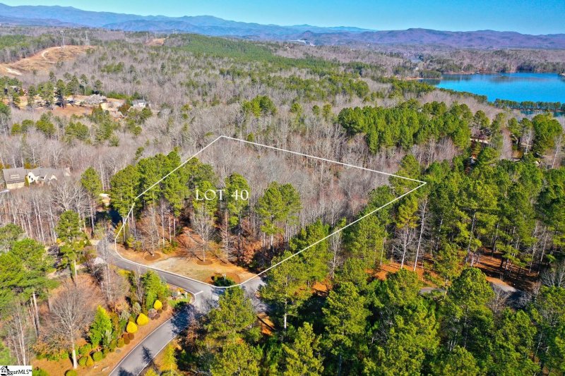 Property image 3 of 416 Deerchase Court in The Cliffs at Keowee Falls South, Salem, SC 29676
