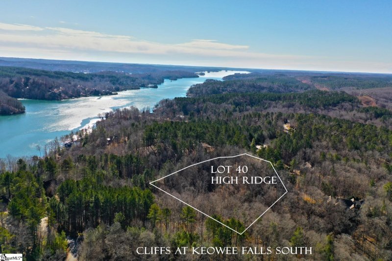Property image 5 of 416 Deerchase Court in The Cliffs at Keowee Falls South, Salem, SC 29676
