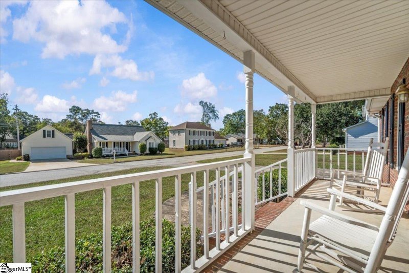 Property image 4 of 102 Spring Meadow Road in Foxwood, Simpsonville, SC 29680