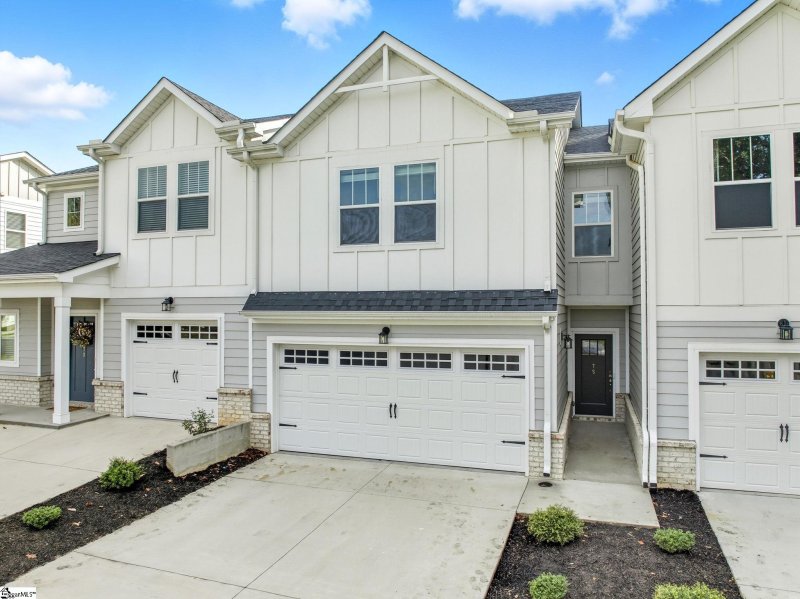 Property image 2 of 75 Galley Lane in The Village at Chapel Green, Greenville, SC 29607