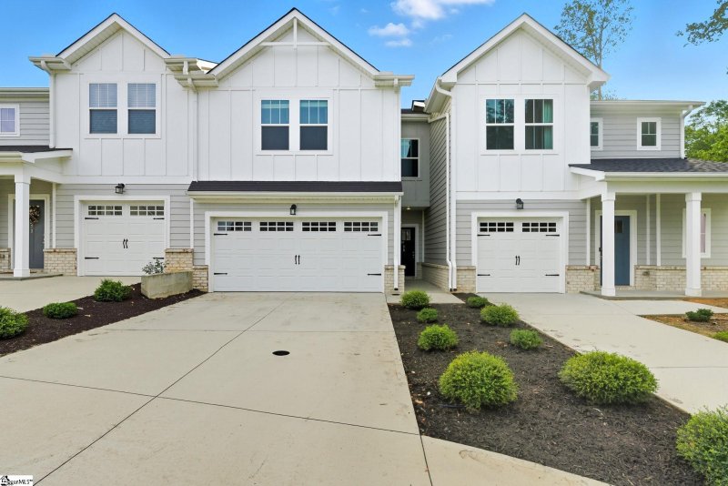 Property image 3 of 75 Galley Lane in The Village at Chapel Green, Greenville, SC 29607