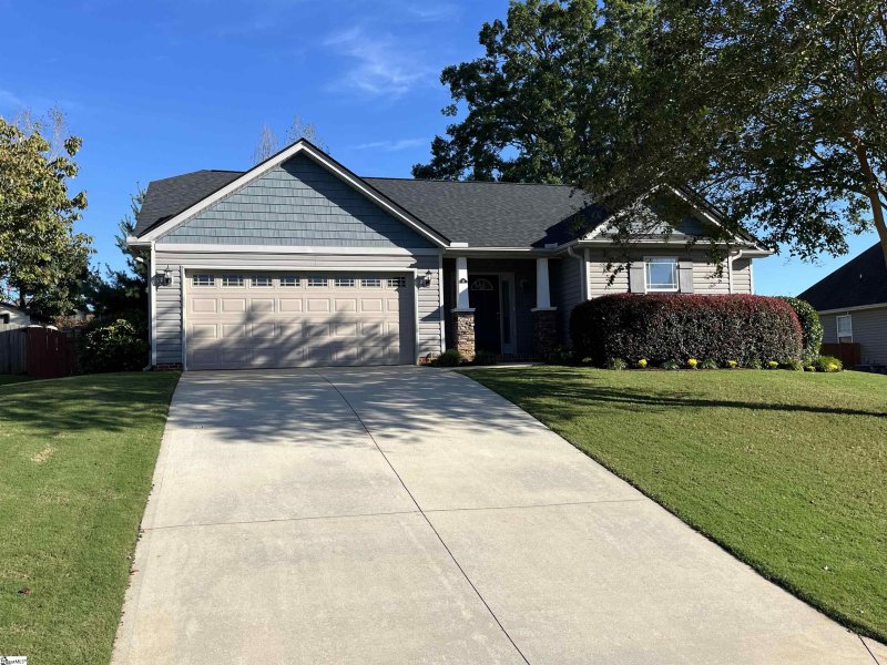 Property image 2 of 35 Flowerwood Drive in Woodlands at Walnut Cove, Greer, SC 29651