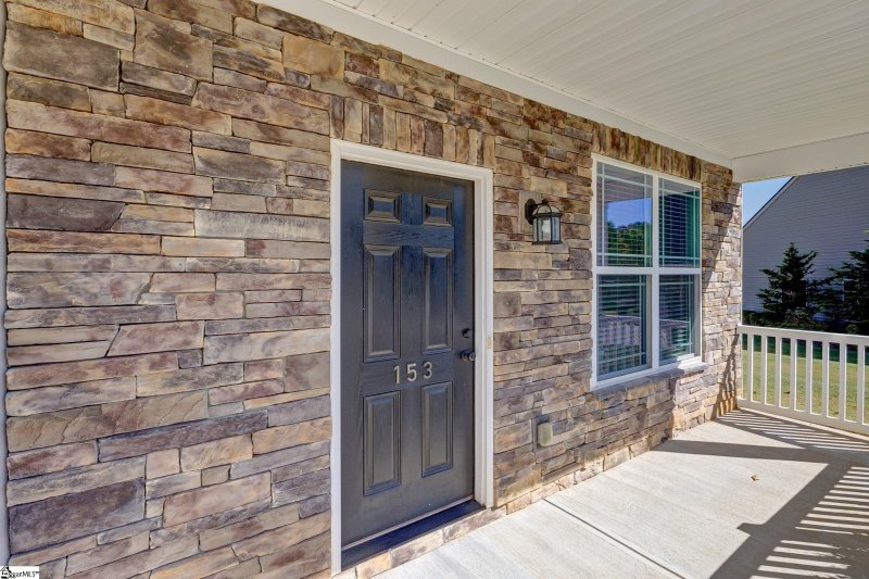 Property image 4 of 153 Windsor Creek Court in Windsor Creek, Simpsonville, SC 29681