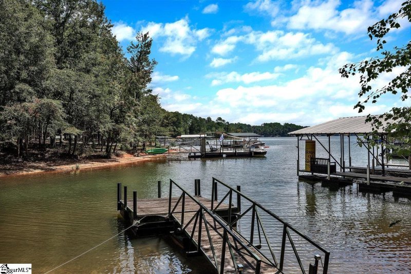 Property image 5 of 4501 Great Oaks Drive in Lake Hartwell, Anderson, SC 29625