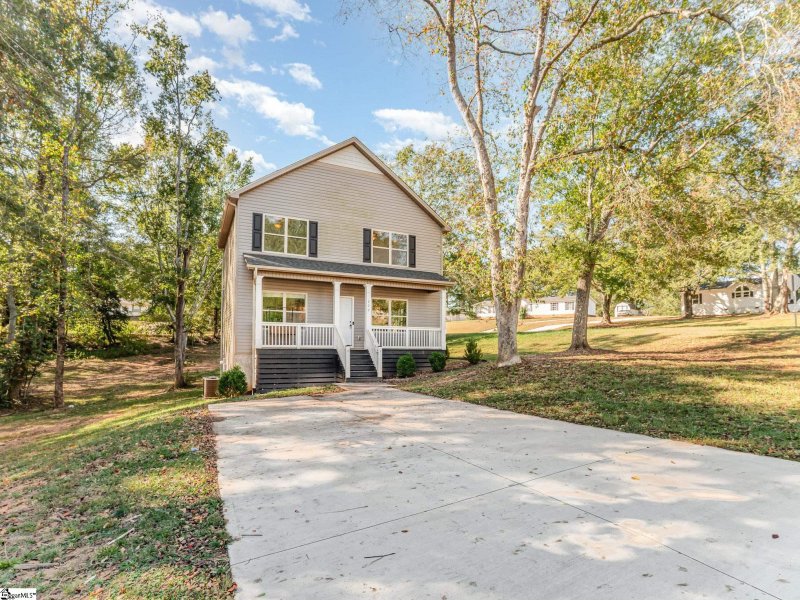 200 Baywood Hills Drive