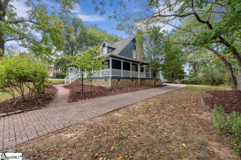 Property image 4 of 118 Nightingale Lane in Forrester Woods, Greenville, SC 29607