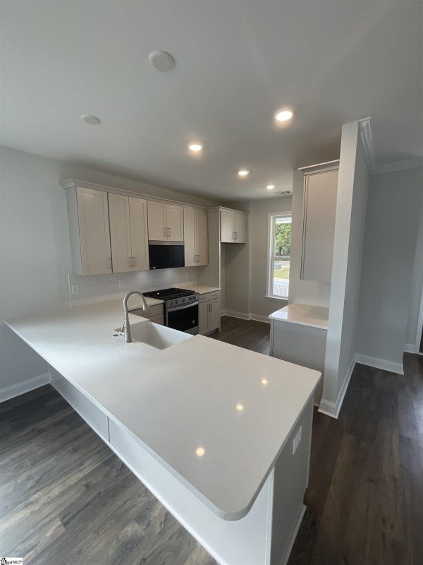 Property image 4 of 402 Encampment Boulevard in The Settlement, Simpsonville, SC 29681