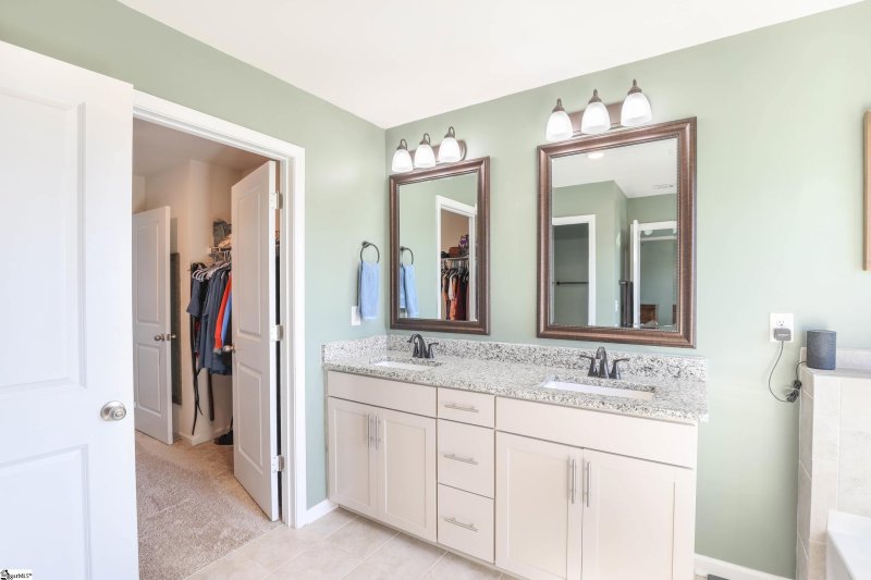 Property image 4 of 643 Fern Hollow Trail in Shackleburg Farms, Anderson, SC 29621