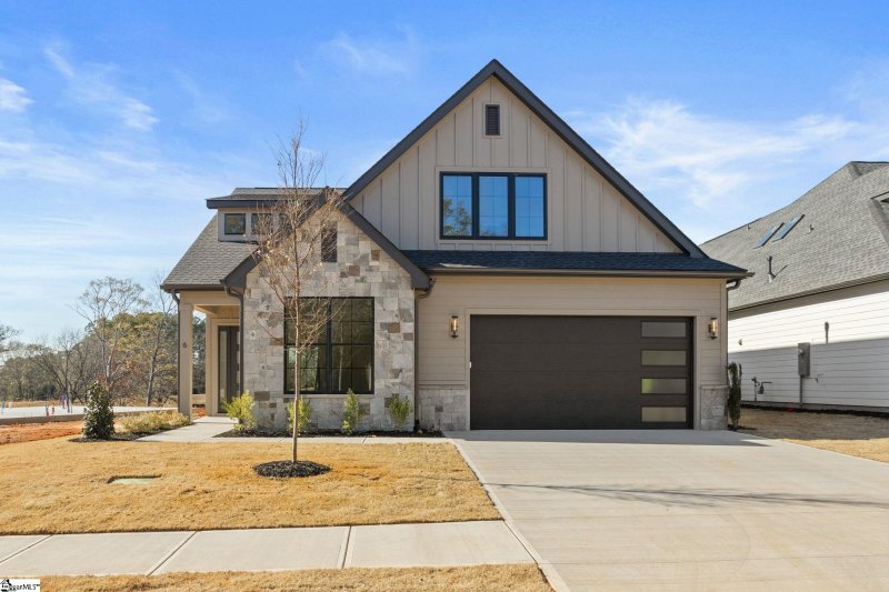 Hawk Haven, Greenville community