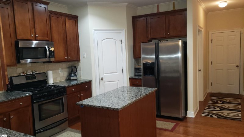 Property image 3 at 19 Copperdale Drive, Simpsonville, SC 29681