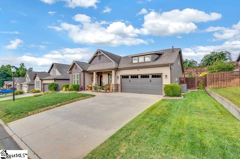 Property image 2 of 708 Wynborne Lane in Traemoor Village, Moore, SC 29369