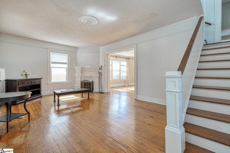 Property image 4 of 120 Connecticut Avenue in Converse Heights, Spartanburg, SC 29306