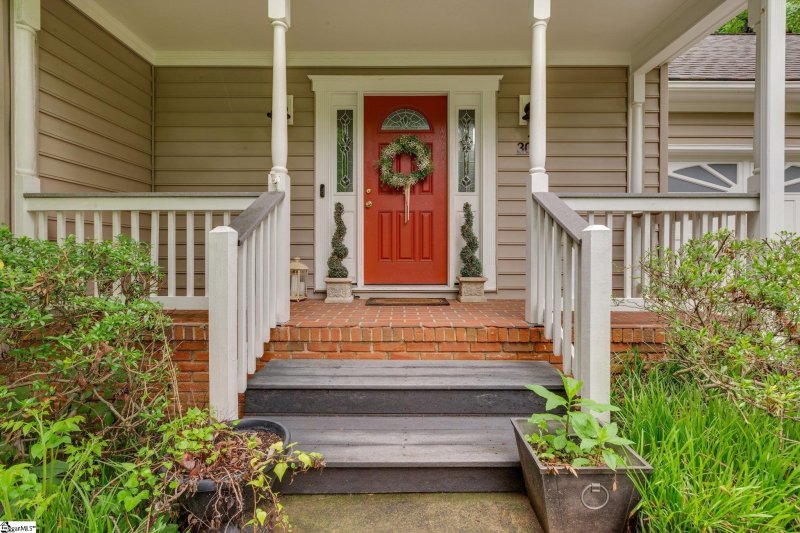 Property image 2 of 304 Oak Brook Way in Oaks at Pebble Creek, Taylors, SC 29687-6619