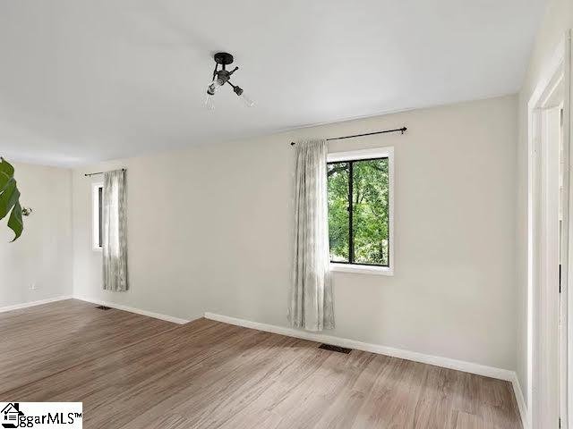 Property image 5 of 1201 Winding Way in Peppertree, Taylors, SC 29607