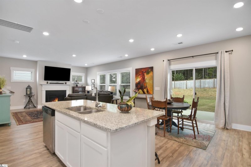 Property image 5 of 126 Walking Stick Way in Parkview Glen, Pelzer, SC 29669