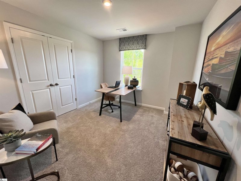 Property image 3 of 1254 Forestbrook Lane in Westbriar Woods, Spartanburg, SC 29303