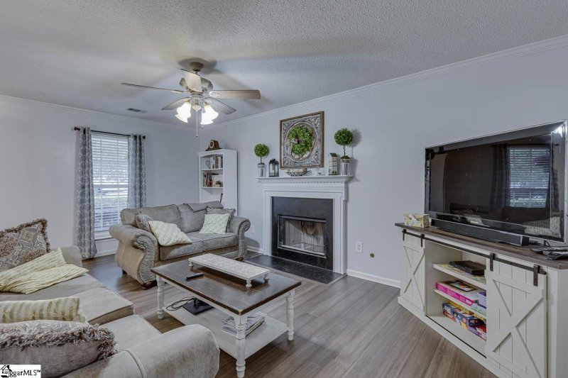 Property image 3 of 10 Madera Trail in Foxdale, Simpsonville, SC 29680