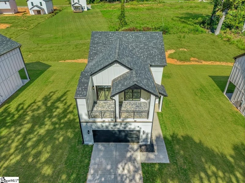 Property image 2 of 193 Eastbrook Drive in Cameron Oaks, Woodruff, SC 29388-1644