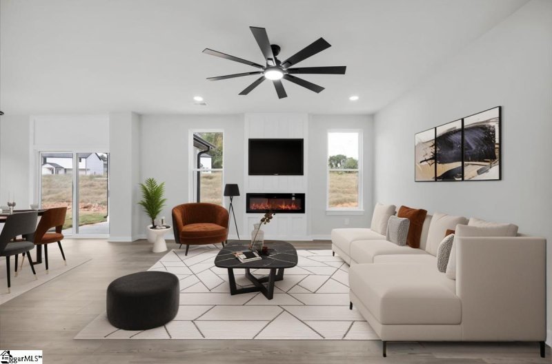 Property image 4 of 193 Eastbrook Drive in Cameron Oaks, Woodruff, SC 29388-1644