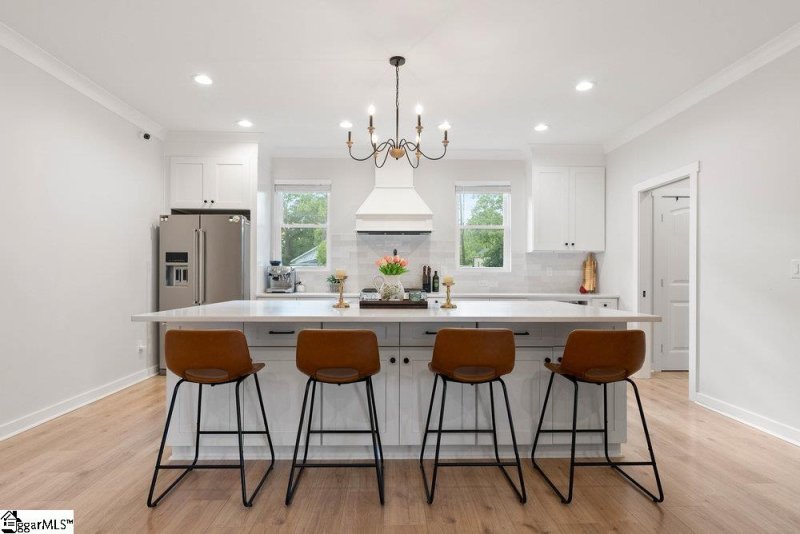 Property image 3 of 179 Eastbrook Drive in Cameron Oaks, Woodruff, SC 29388