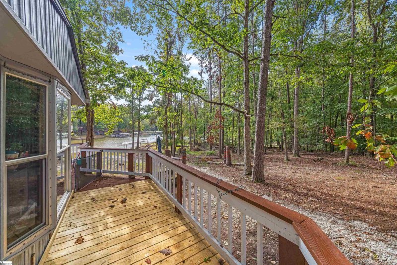 Property image 2 of 725 Shelor Ferry Road in Port Bass, Fair Play, SC 29643