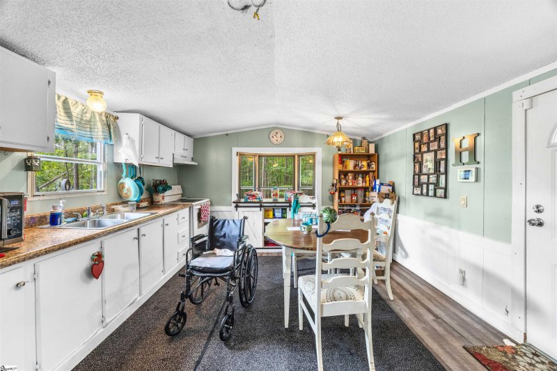 Property image 5 of 725 Shelor Ferry Road in Port Bass, Fair Play, SC 29643