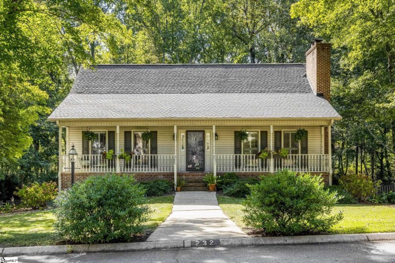 Meadowbrooke, Greenville Community
