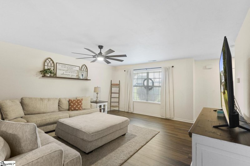 Property image 5 of 102 Lochenshire Place in Crestland, Belton, SC 29627