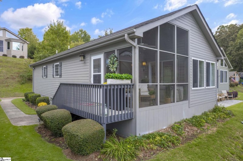 Property image 3 of 1230 Melton Road in Backwater Landing, West Union, SC 29696