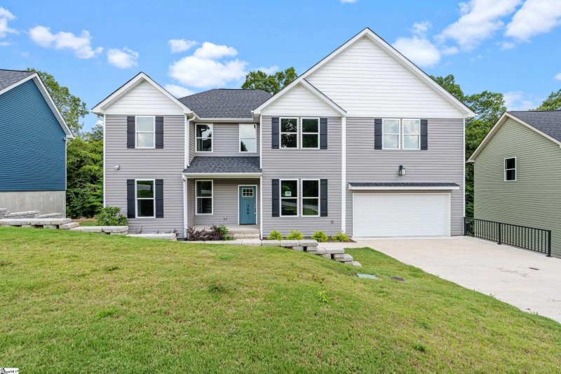 Brook Ridge Hills, Greenville Community