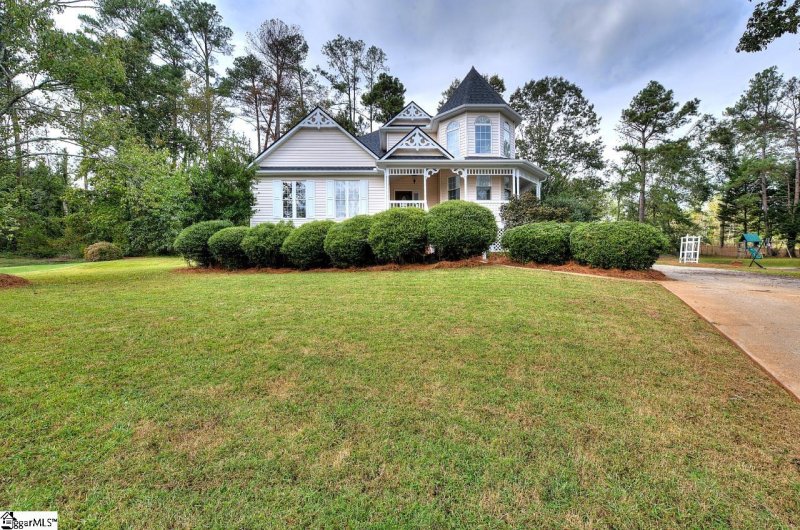 Property image 2 of 406 Stonewall Drive in Stonewall Creek, Easley, SC 29642