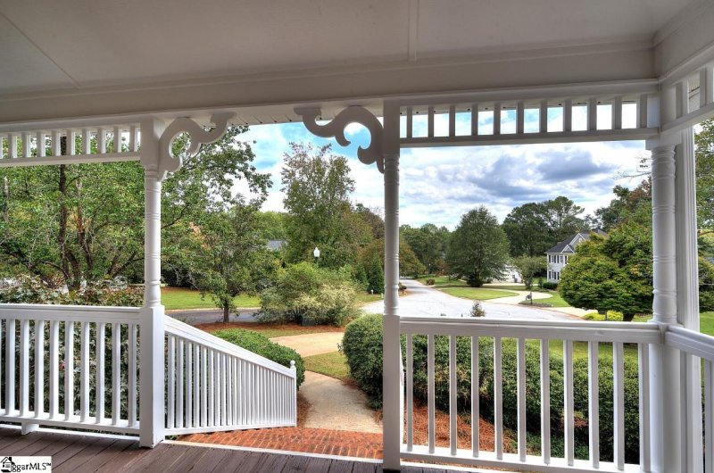 Property image 4 of 406 Stonewall Drive in Stonewall Creek, Easley, SC 29642