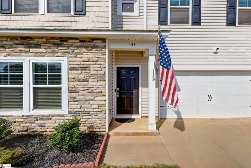 Property image 3 of 134 Bellflower Lane in Belvedere, Anderson, SC 29625