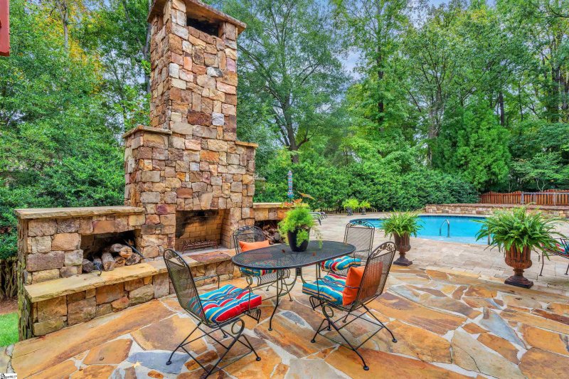 Property image 5 of 104 Fazio Court in Sycamore Ridge, Simpsonville, SC 29681