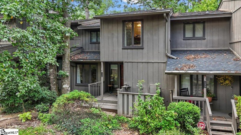 Property image 2 of 178 Ingleoak Lane in Inglewood, Greenville, SC 29615