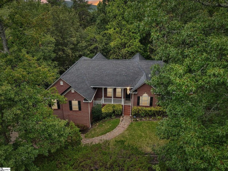 Property image 2 of 100 Paris Glen Way in Paris Glen, Greenville, SC 29609