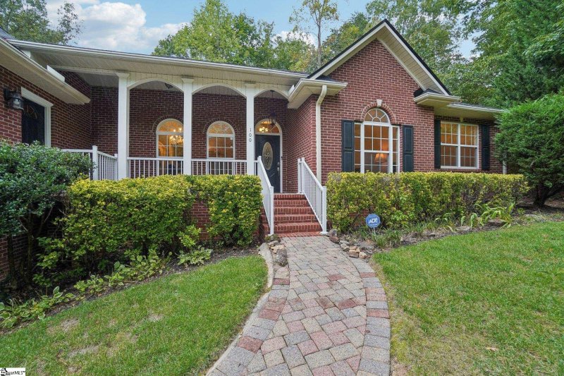 Property image 4 of 100 Paris Glen Way in Paris Glen, Greenville, SC 29609