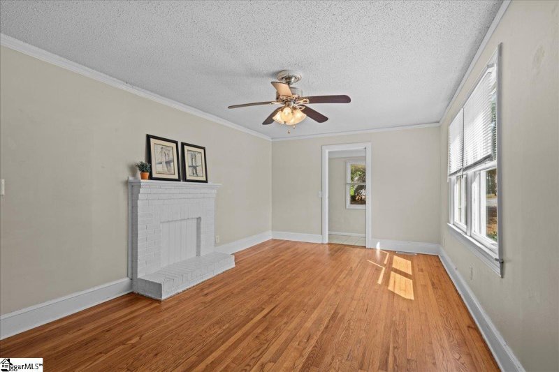 Property image 3 of 13 Mayo Drive in Paramount Park, Greenville, SC 29605