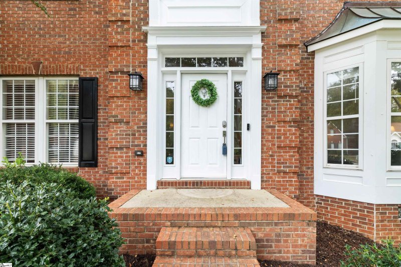 Property image 4 of 25 Willow Oak Court in Roper Meadow, Simpsonville, SC 29681