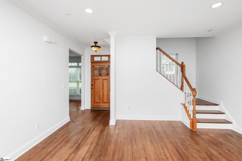 Property image 5 of 105 Lawndale Drive in ONeal Village, Greer, SC 29651