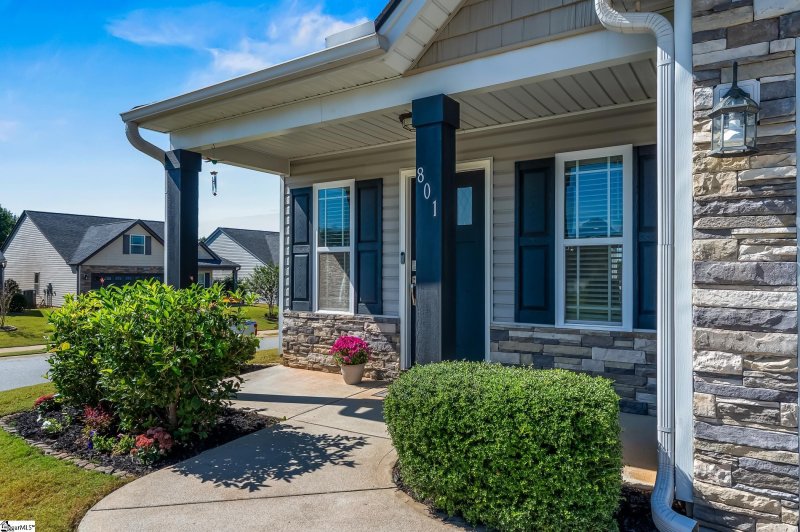 Property image 4 of 801 John Thomas Way in Orchard Crest, Greer, SC 29651
