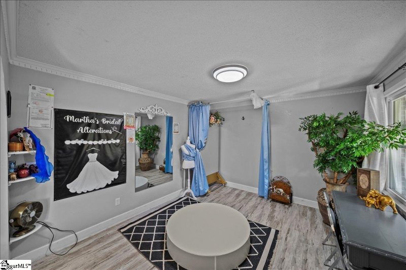 Property image 5 of 4 Rhonda Court in Casa Loma, Greenville, SC 29617