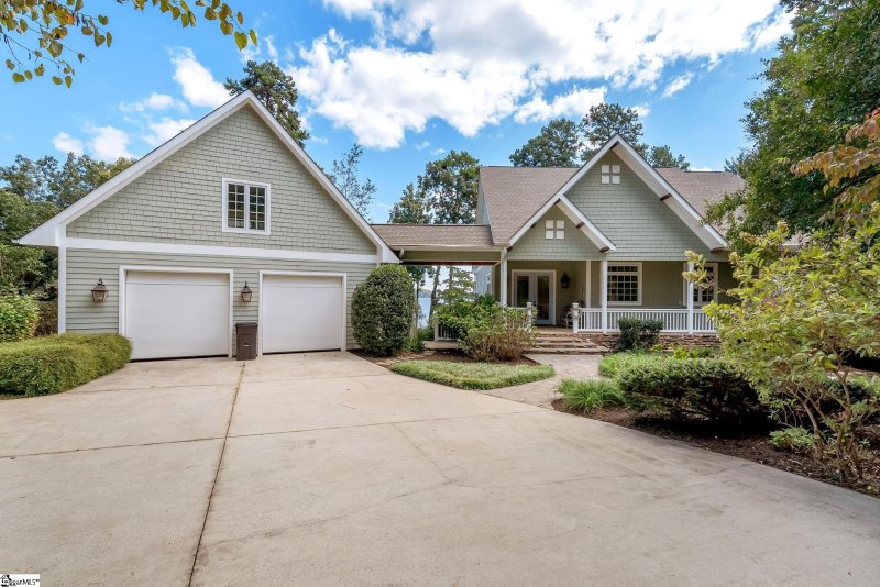 Property image 3 of 307 Woodgreene Court in Wynward Pointe, Salem, SC 29676