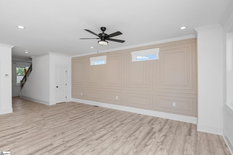 Property image 3 of 107 Mary Street in Downtown, Greenville, SC 29611