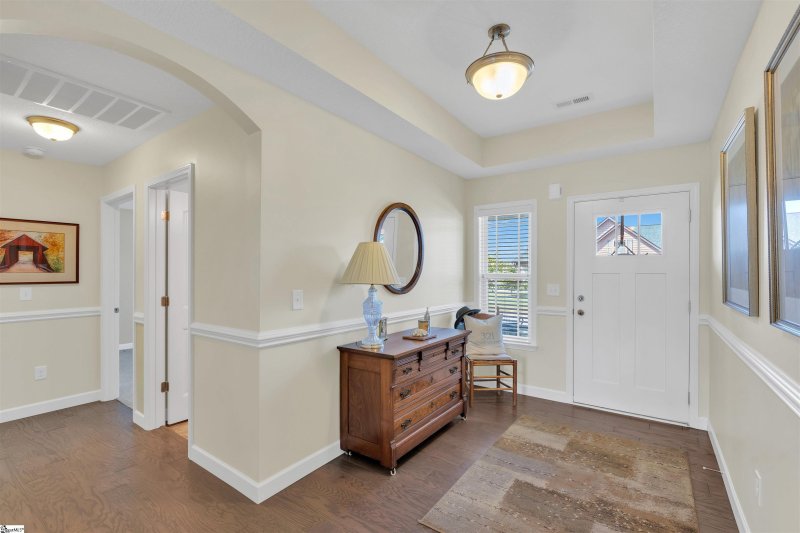 Property image 3 of 321 Meadowmoor Road in Orchard Crest, Greer, SC 29651