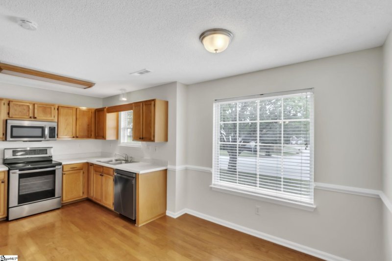 Property image 5 of 300 Bramford Way in Foxdale, Simpsonville, SC 29680