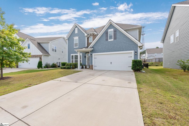 Property image 3 of 103 Silver Falls Drive in Heritage Village, Simpsonville, SC 29681