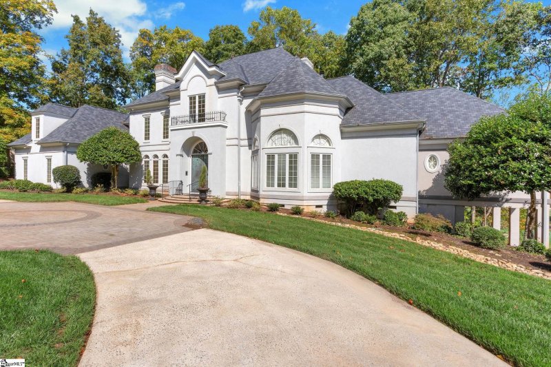 Property image 2 of 122 Antigua Way in Thornblade, Greer, SC 29650