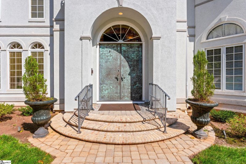 Property image 3 of 122 Antigua Way in Thornblade, Greer, SC 29650