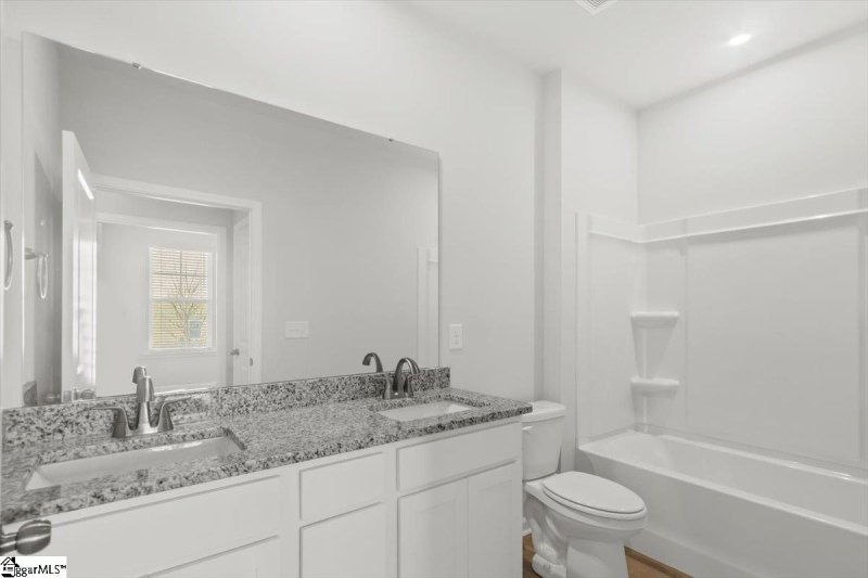 Property image 3 of 776 Spring Orchard Drive in Persimmon Hill, Lyman, SC 29365